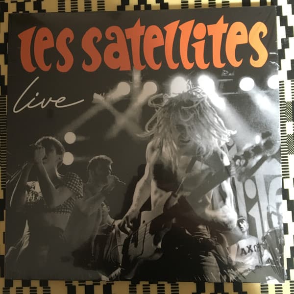 LES SATELLITES – LIVE