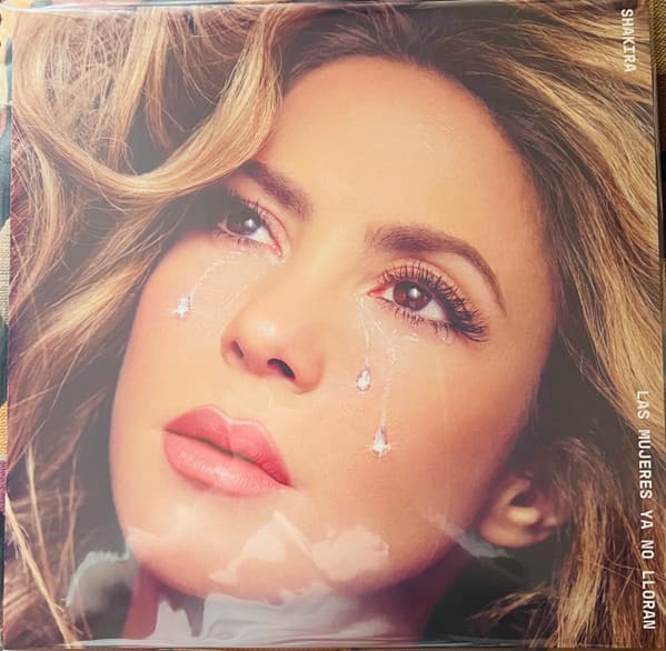 SHAKIRA – LAS MUJERES YA NO LLORAN