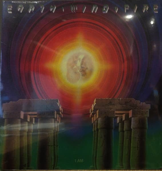 EARTH, WIND & FIRE – I AM